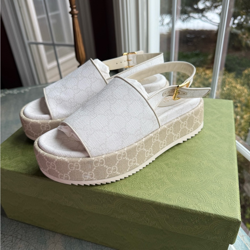 Gucci Angelina Metallic GG Flatform Sandal Size 9.5/39.5EU Used